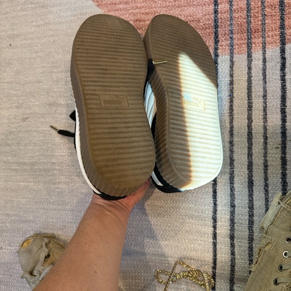 Fenti X Puma Black and White Athletic Shoes with TAN Gum Sole SIZE 9 - Picture 5 of 8